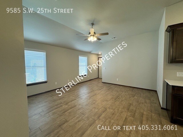 Foto del edificio - 9585 SW 25th St