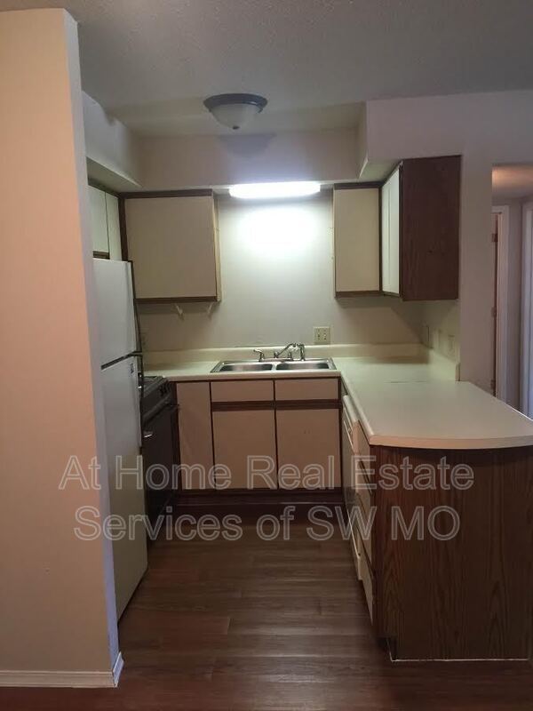 Foto del edificio - 2856 S Rogers Ave
