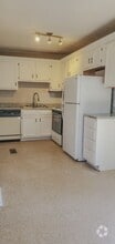 Building Photo - 1604 Oak Hill Dr S