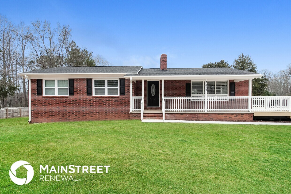 Foto principal - 2419 Winfield St