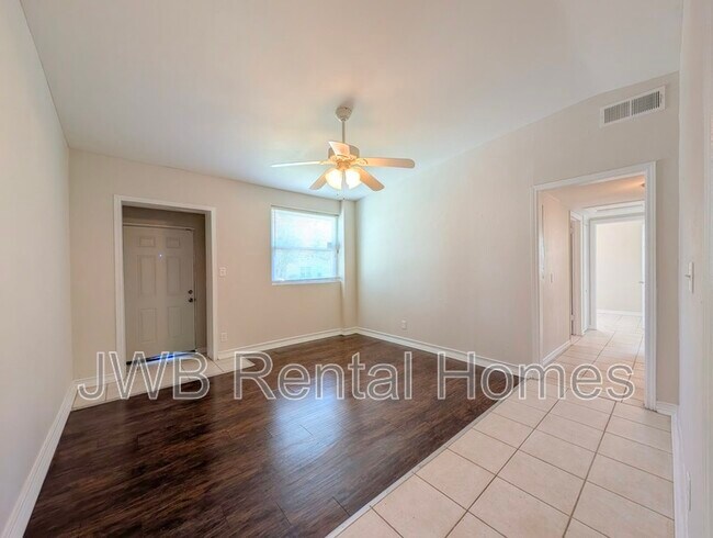 Foto del edificio - 9064 11th Ave