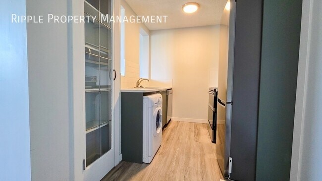 Photo du bâtiment - Modern 1 Beds, 1 Baths Apartment/Condo | No Pets Allowed