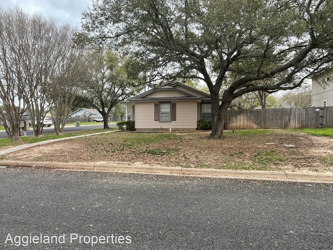 3320 Judythe Ct, Bryan, TX 77803 House Rental in Bryan, TX
