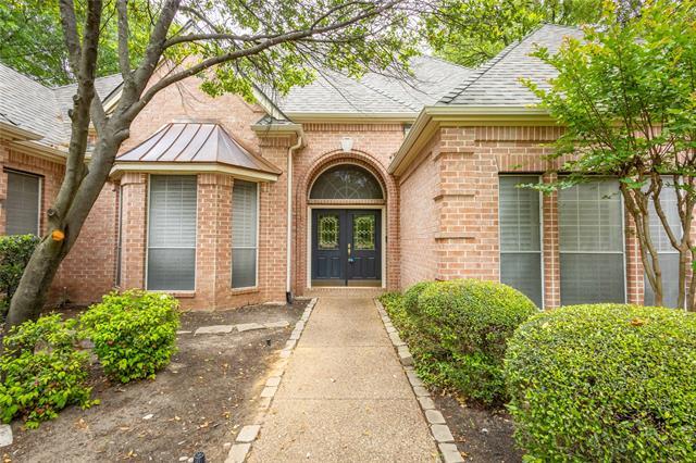 Foto del edificio - 325 Highland Oaks Cir