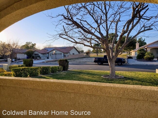Foto del edificio - 3 br, 2 bath House - 27455 Cloverleaf Dr.