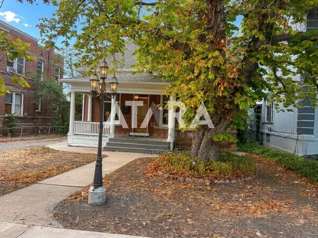 Building Photo - 226 W 300 N
