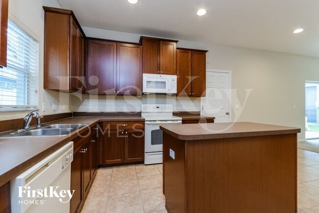 Building Photo - 5457 Gemgold Ct