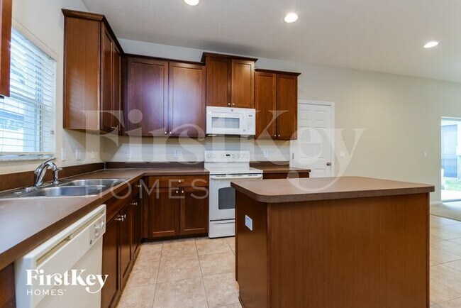 Foto del edificio - 5457 Gemgold Ct
