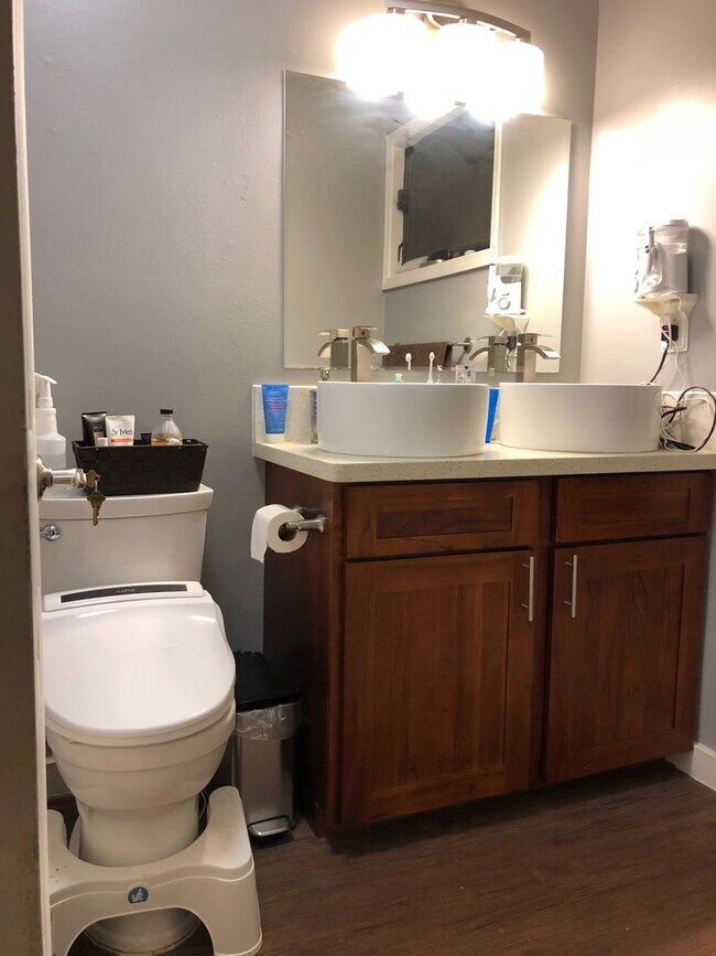 Foto del edificio - 3 bedroom 2.5 bath Townhome in Mililani!