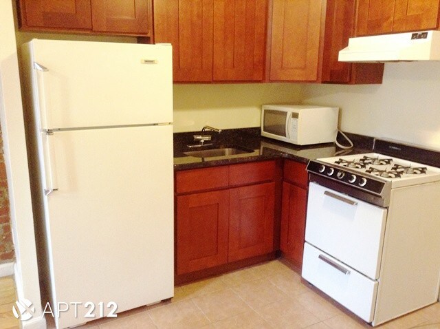 Foto del edificio - 351 E 60th St