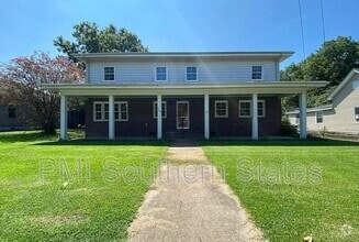 Building Photo - 303 W Buford St