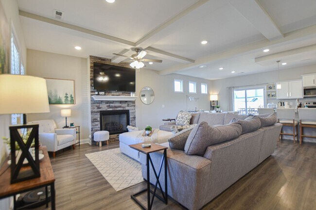 Foto del edificio - Pet Friendly Four Bedroom!