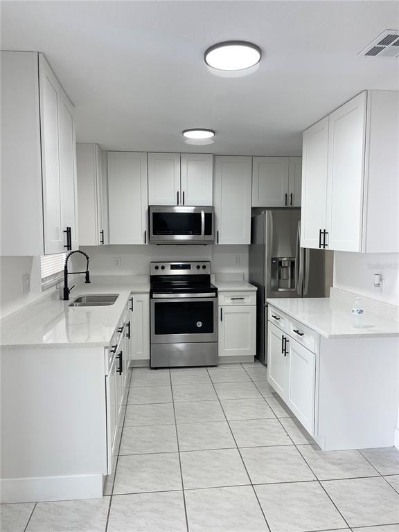 Building Photo - 5330 Hondo Way