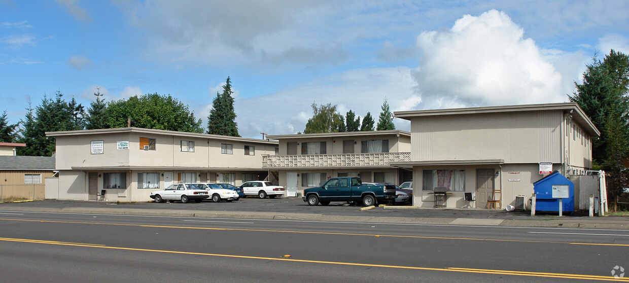 Primary Photo - Thurston Townhouse Apartments