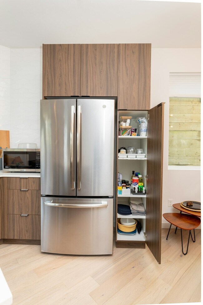 Foto del edificio - 6032 Sand Point Way NE