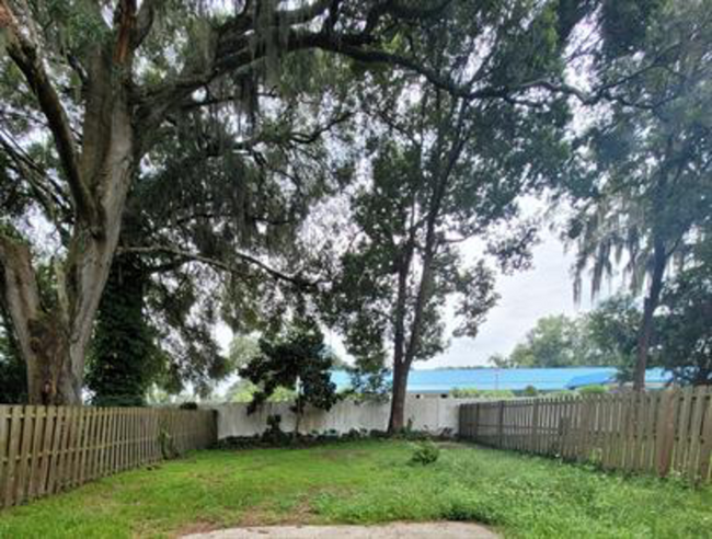 Building Photo - 1337 Eagleview Dr