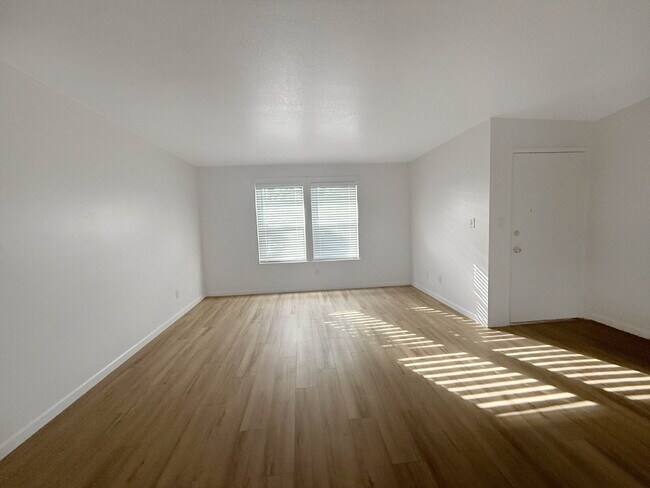 Foto del edificio - 3251 Mill Springs Dr