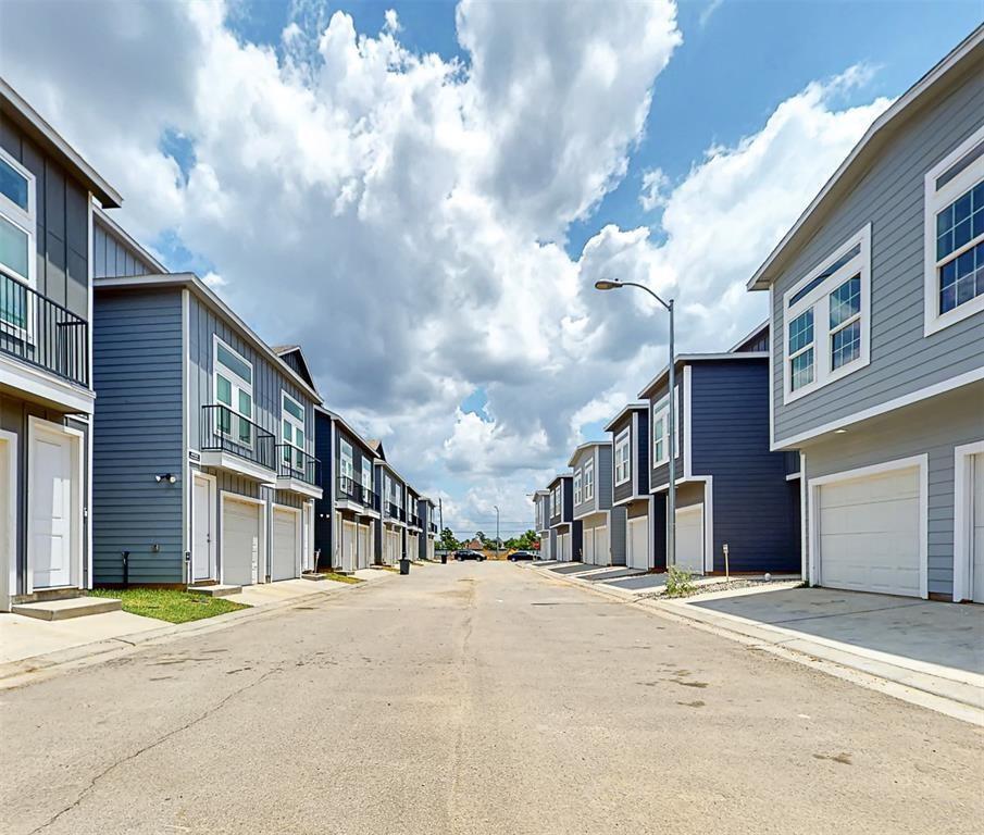 4936 Dalhart Dr, Spring, TX 77379 Condo for Rent in Spring, TX