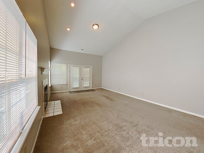 Foto del edificio - 4830 Countrybrook Ct