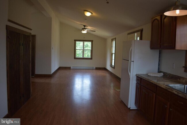 Building Photo - 6870 Serenity Farm Rd