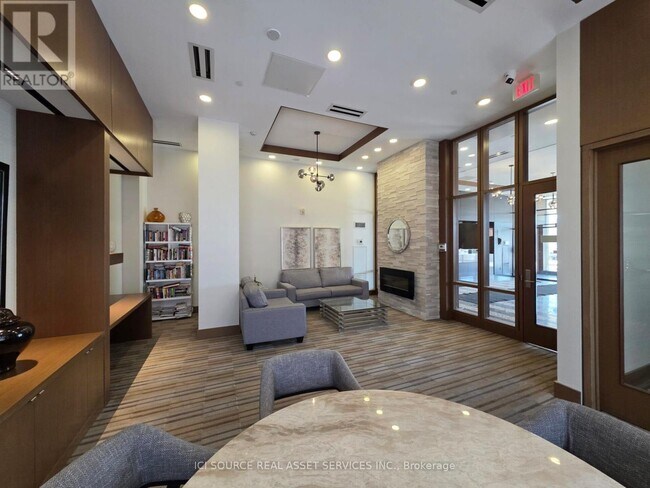 Photo du bâtiment - 9500 Markham Rd