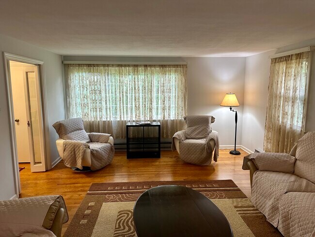 Foto del edificio - 160 Sunset Dr