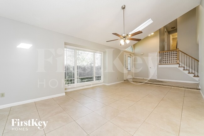 Foto del edificio - 7654 Balmy Ct