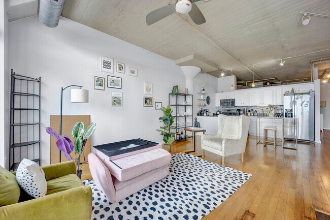 Foto del edificio - 1525 S Sangamon St