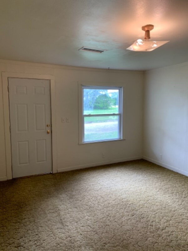 Foto del edificio - 1215 E 5th St