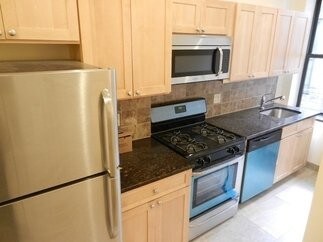 Foto principal - 745 9th Ave