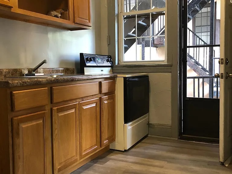 Foto principal - 367-379-379 Farmington Ave