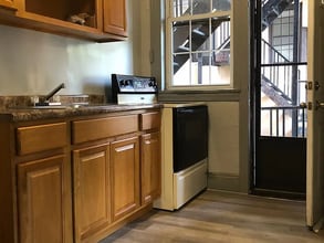 Building Photo - 367-379-379 Farmington Ave