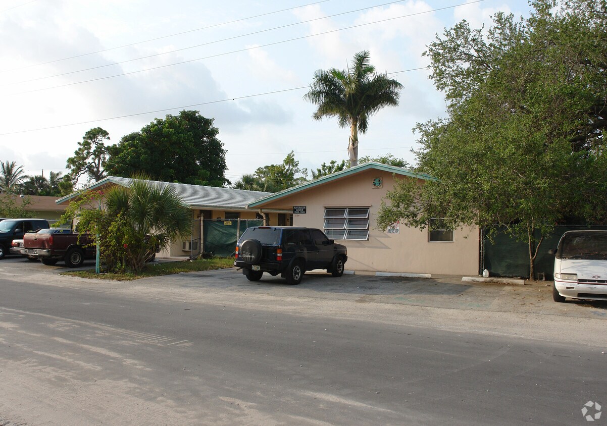 Foto del edificio - 1122-1124 SW 1st St