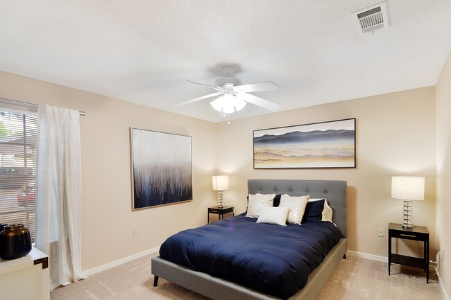 Foto del edificio - Lexington Pointe Apartment Homes