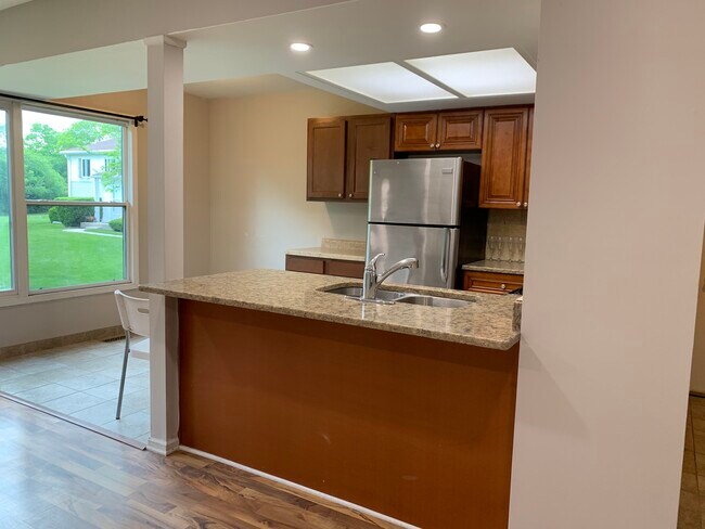 Building Photo - 738 Inverrary Ln