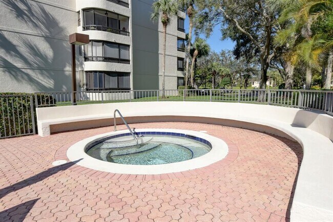 Foto del edificio - 6320 Boca Del Mar Dr