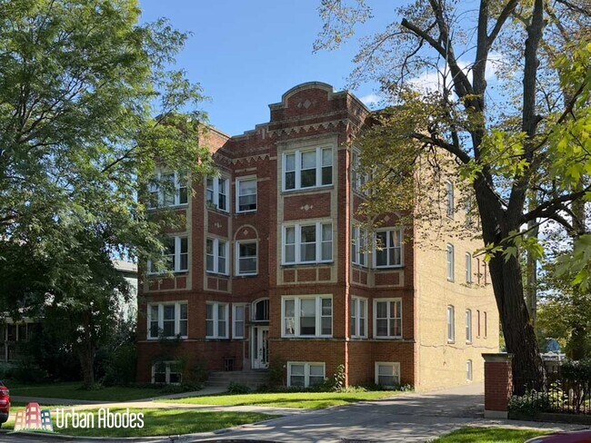 Building Photo - 3627 N Keeler Ave