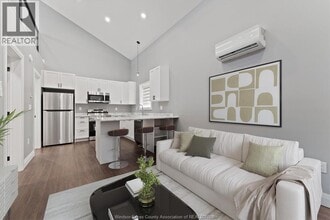 Building Photo - 1147 Hickory Rd