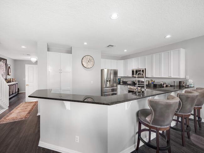 Building Photo - 628 Marbella Ln