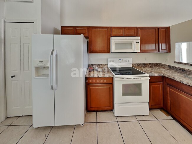 Building Photo - 16125 Dorchester Blvd