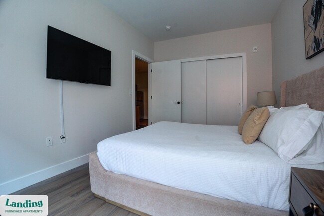 Building Photo - 1999 E Boston St