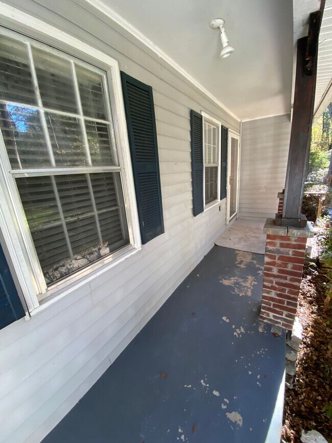 Foto del edificio - Watkinsville Gem! Cul-de-Sac + Creek Frontage in Cedar Hills