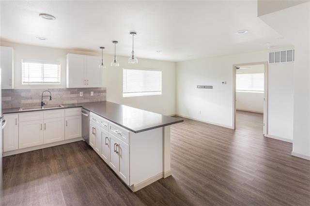 Foto del edificio - 4912 Gaston Ave