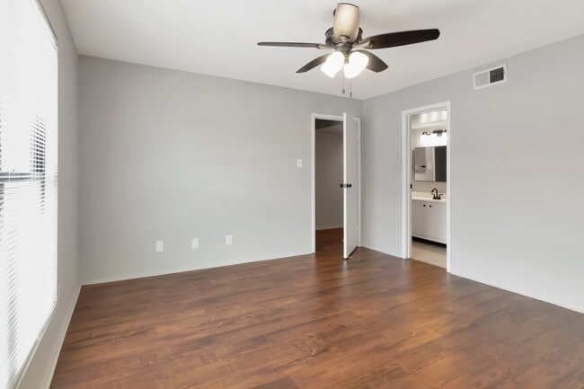Building Photo - 14777 Wunderlich Dr