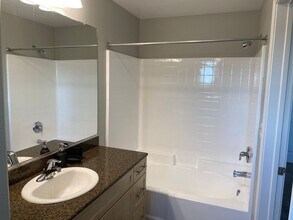 Interior Photo - Stadium House Apartments