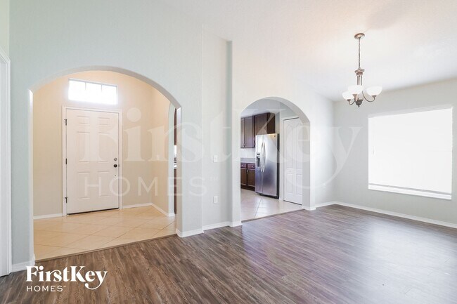 Foto del edificio - 850 Terranova Rd