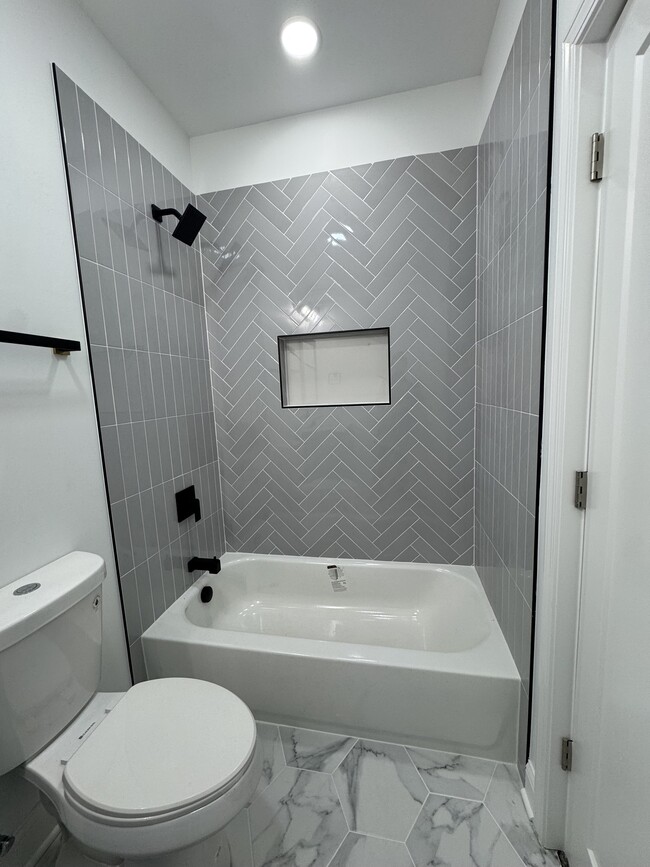 Foto del edificio - 961 Heyl Ave