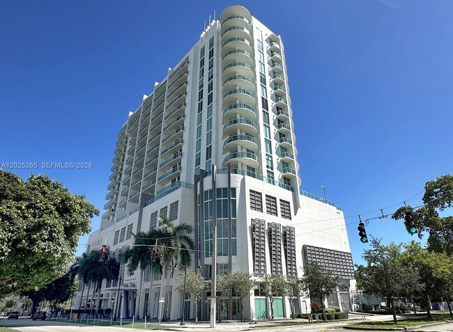 Building Photo - 2525 SW 3rd Ave
