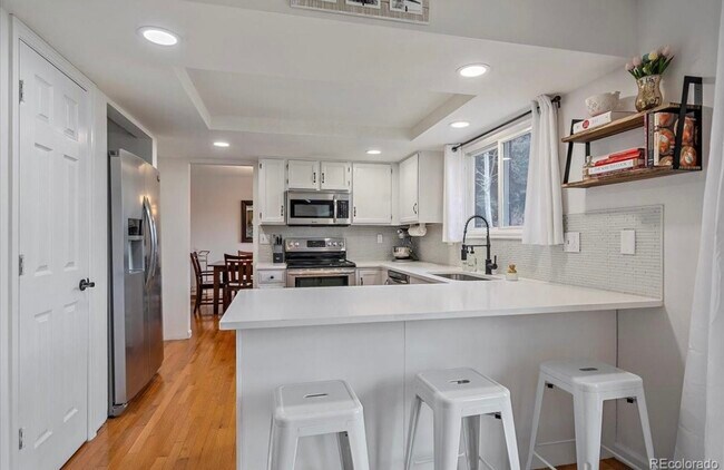 Building Photo - 5140 S Yampa Cir