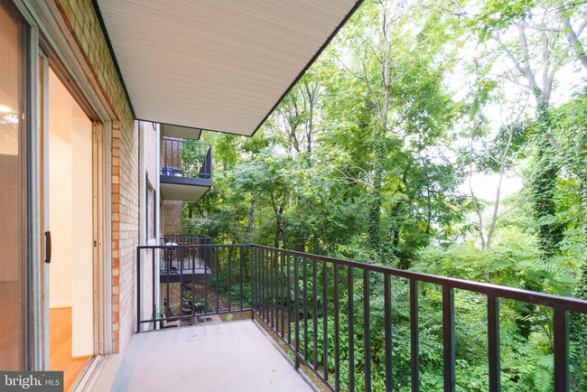 Building Photo - 12652 Dara Dr